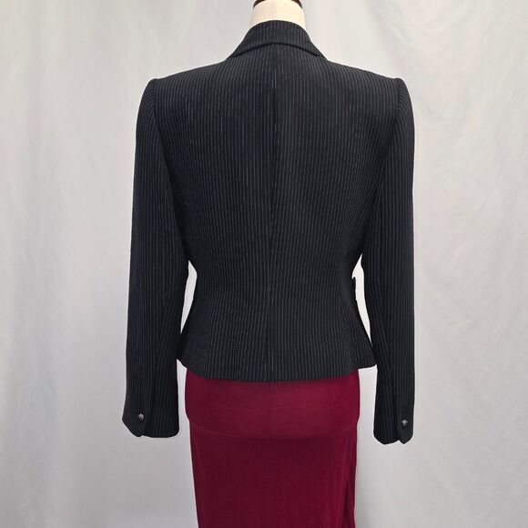 Tahari Four Button Pin Striped Blazer Size 4 Petite - Picture 8 of 11